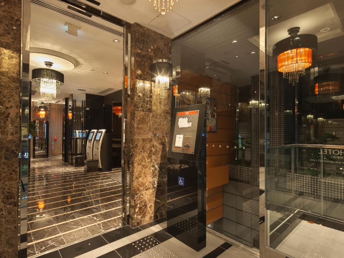 Apa Hotel Higashi Shinjuku Ekimae Tokio Buitenkant foto